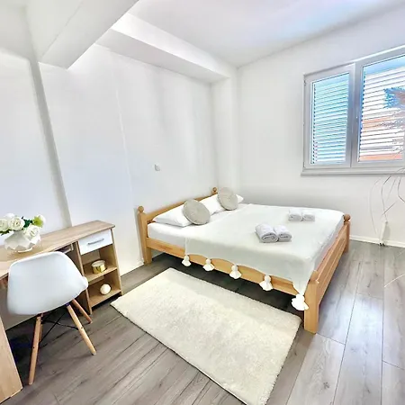 Niko Lejlighed Split